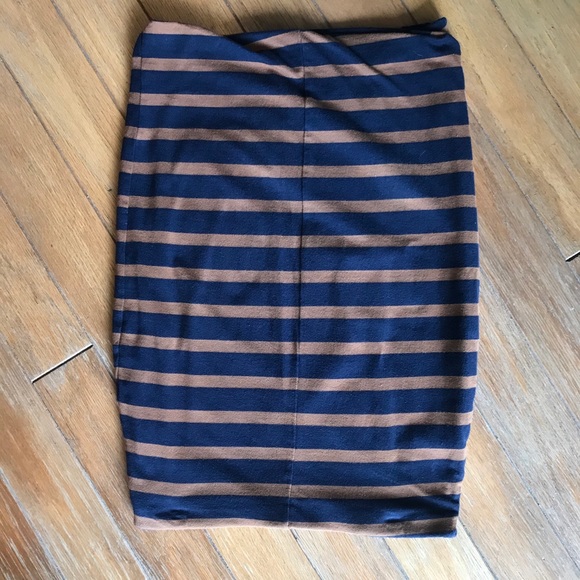 H&M navy stripe pencil skirt - Picture 3 of 3
